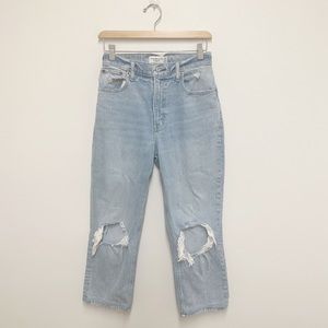 Abercrombie & Fitch The 90's Straight Ultra High Rise Jeans